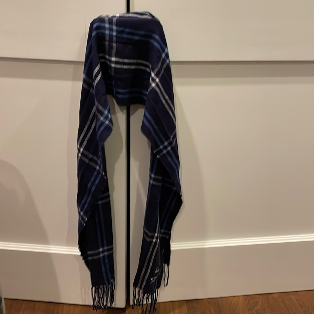 Soft acrylic scarf